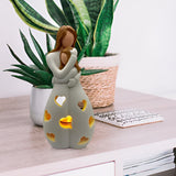 Hjemix | Omfavne Mor Datter Figur Flammende Lysestake - LoveGlow