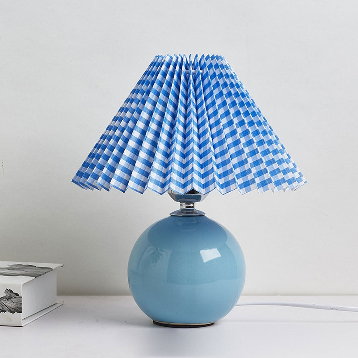 Hjemix | Nordisk minimalistisk 1-lampe bordlampe laget av keramikk med folder