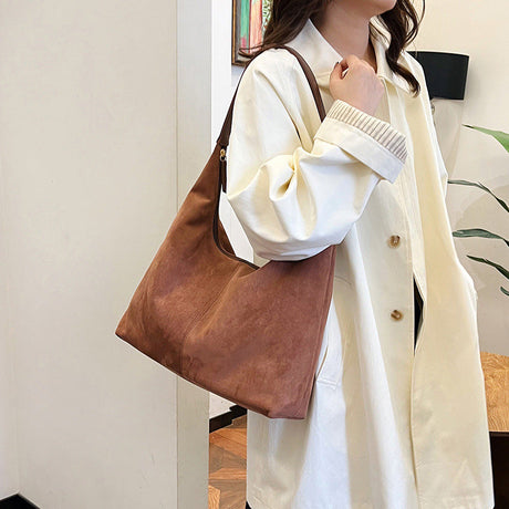 Hjemix | Suede budveske med stor kapasitet