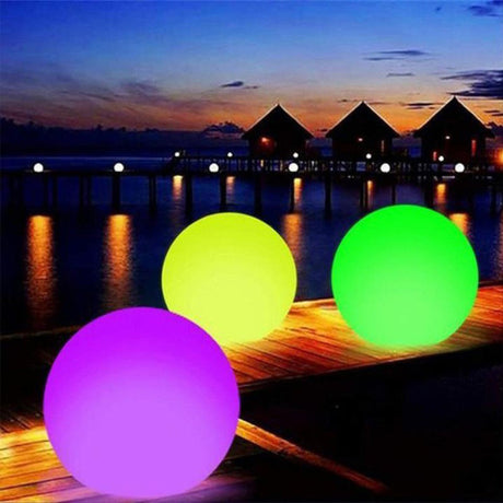 Hjemix | LED Lykt 16 Farger Glødende Strandball