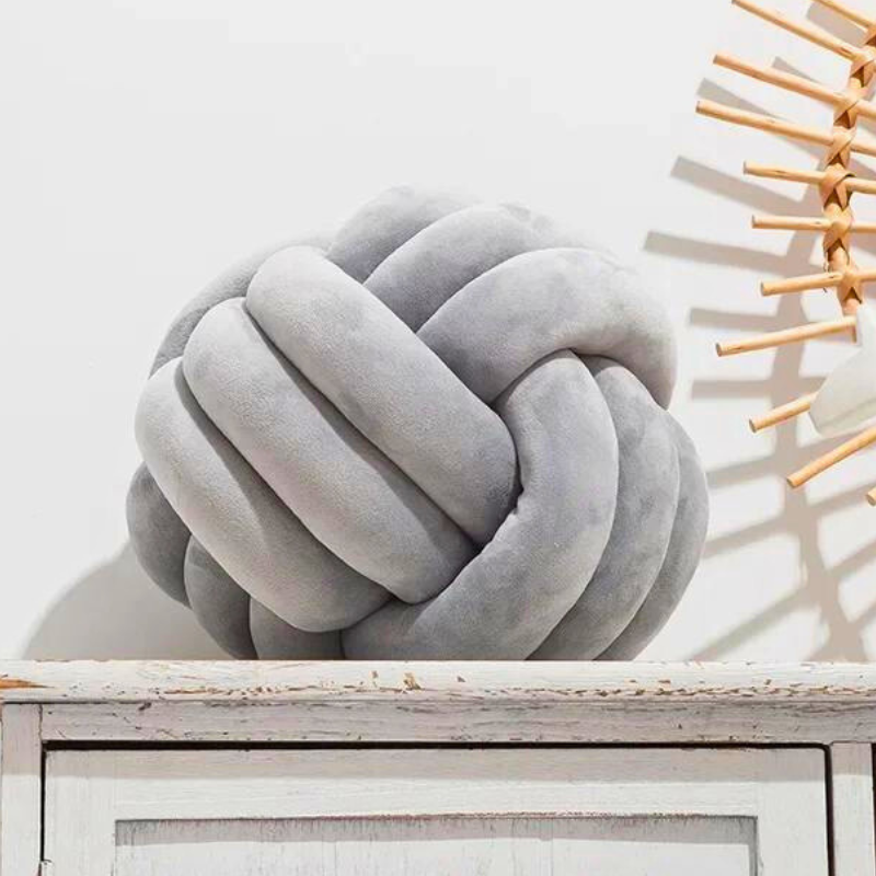 Hjemix | Skandinavisk Knutepute laget av Fløyel