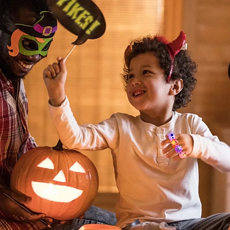 Hjemix | LED Lyskilde Halloween Glødende Ring - Sett med 50stk