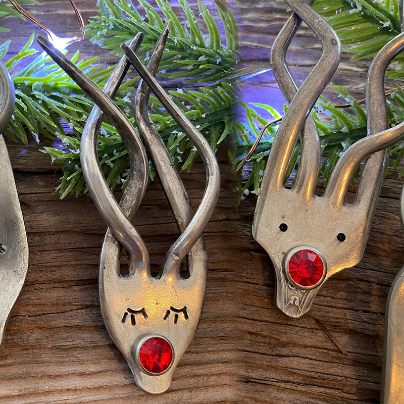 Hjemix | Morsom Gaffel Reinsdyr Ornament