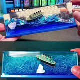 Hjemix | Det usenkbare skipet