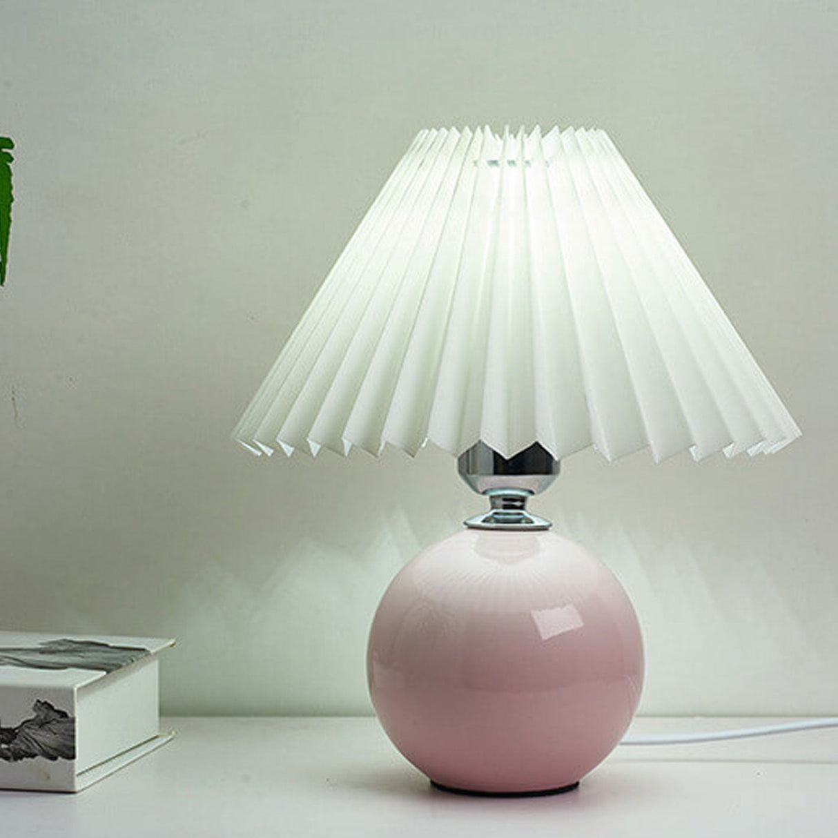 Hjemix | Nordisk minimalistisk 1-lampe bordlampe laget av keramikk med folder