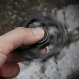 Hjemix | Snøfnugg Multifunksjonell Fingertipp Gyroskop Skiftenøkkel Verktøy Leke