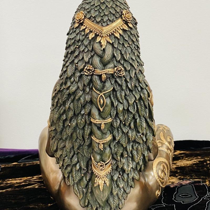 Hjemix | Mor Jord Gudinne Statue