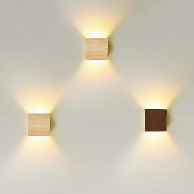 Hjemix | NordiLume | Skandinavisk firkantet trevegglampe
