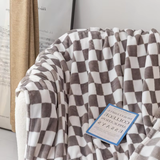 Hjemix | Stilfullt teppe i rutete mønster for hjemmet ditt