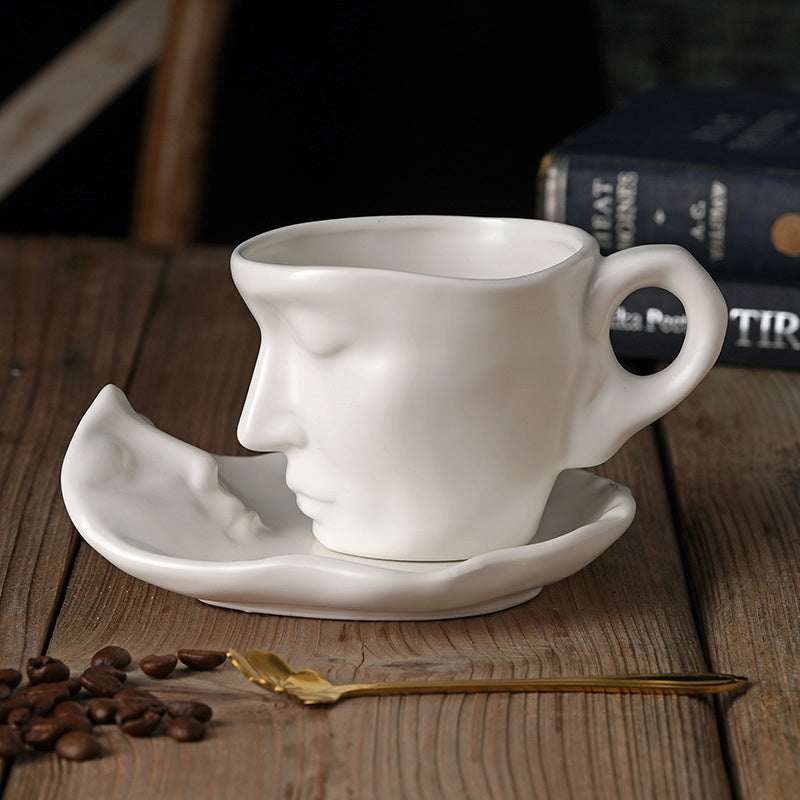 Hjemix | Metal Touching Face Creative Ceramic Kiss Kaffekopp, Kunstnerisk Vibe Krus & Tallerken Sett