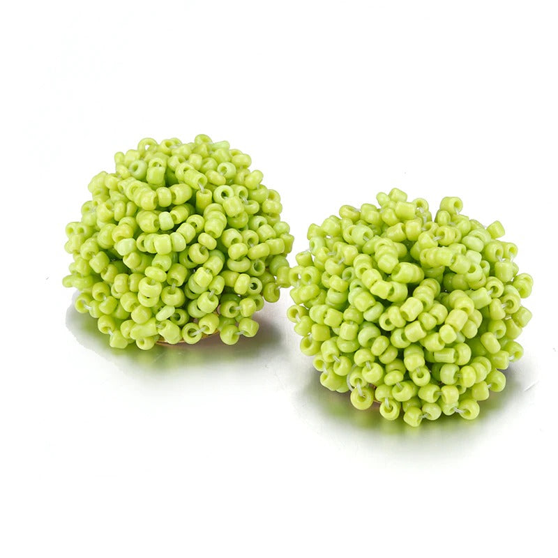 Hjemix | Lys og morsom håndlaget multicolor perle pompom stud øredobber