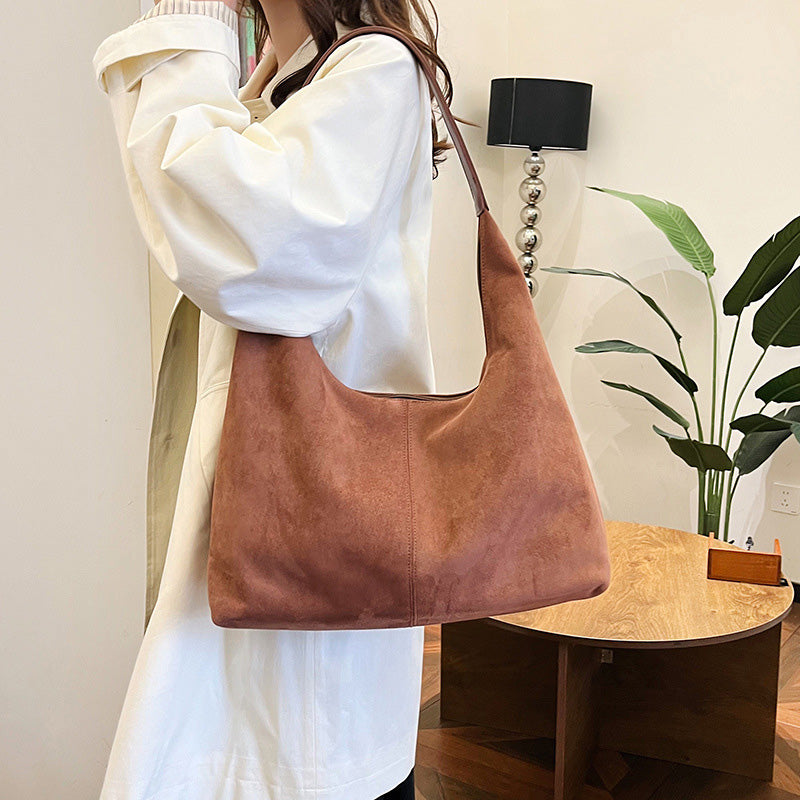 Hjemix | Suede budveske med stor kapasitet