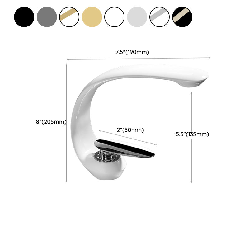 Hjemix | Unik badekran med fossefall i messing
