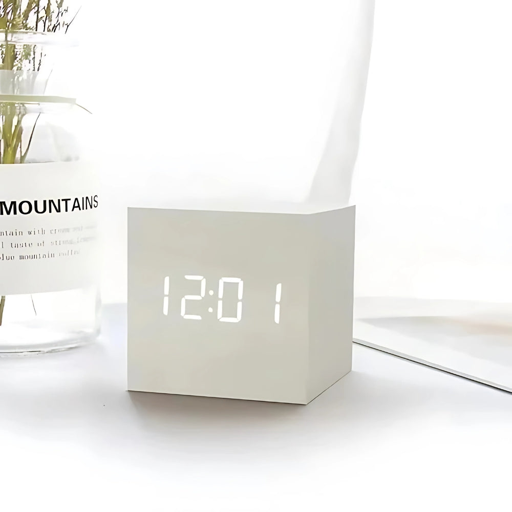 Hjemix | Moderne Kube LED Vekkerklokke