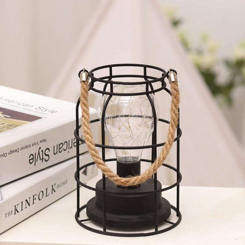 Hjemix | Moderne Minimalist Vertikale Stripete Firkantrund Jern LED Bordlampe For Stue
