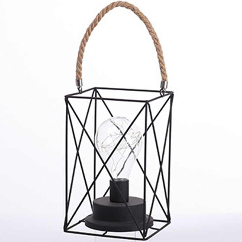 Hjemix | Moderne Minimalist Vertikale Stripete Firkantrund Jern LED Bordlampe For Stue