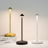 Hjemix | Modern Enkelhet Triangel Kjegle Rund Akryl Sylinder Jern LED Bordlampe for Stuen