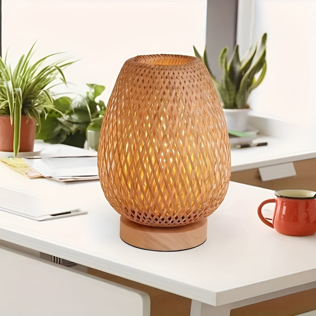Hjemix | Bamboo Bordlampe med USB Strømforsyning – Bærekraftig og Energisparende Design