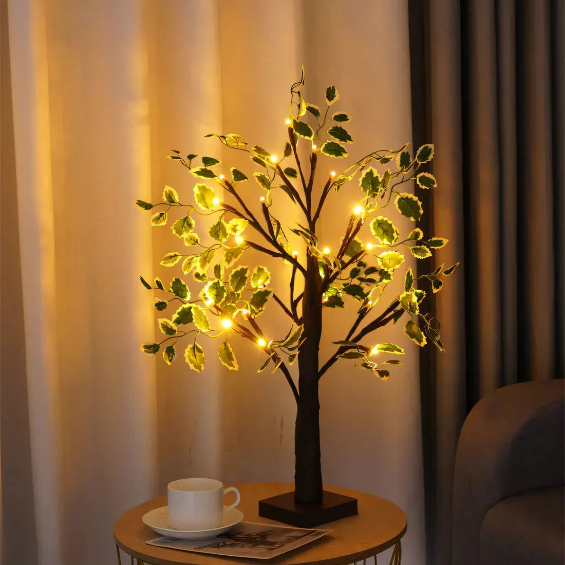 Hjemix | Magisk BrightTree Bordlampe – Elegant Treedesign med Varme LED-Lys