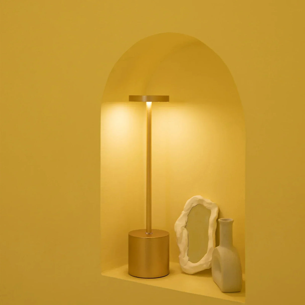 Hjemix | Klassisk trådløs lampe - Berøringssensor LED skrivebordslampe med 3 justerbare fargetemperaturer