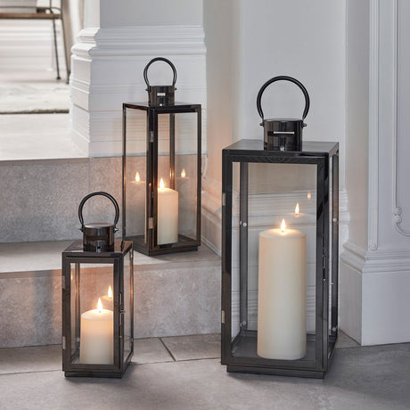 Hjemix | LED Lantern Rustfritt Stål Mørk Grå med TruGlow LED Lykke