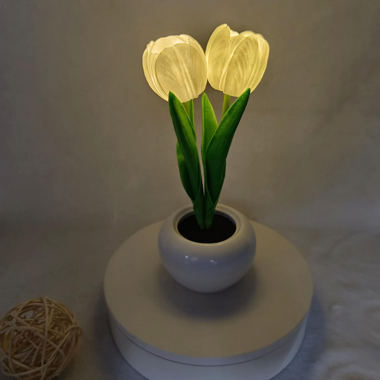 Hjemix | Moderne Kreativ Simulering Tulipan Peony LED Nattlys Bordlampe