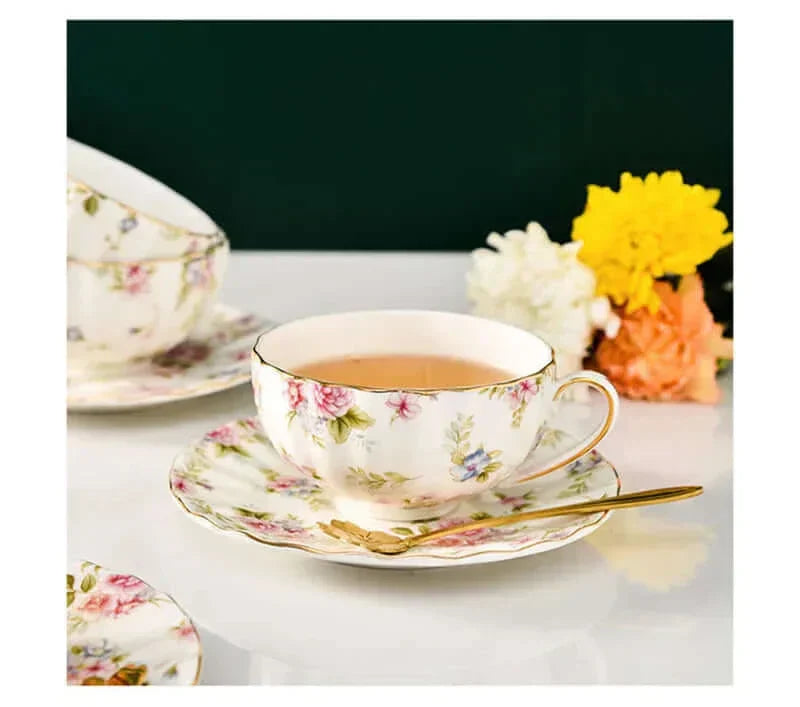 Hjemix | Elegant Bone China Porcelain Coffee Cup - Luksuriøs og Unik Design