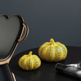 Hjemix | Kusama Yayoi Stil Gresskar Skulpturer