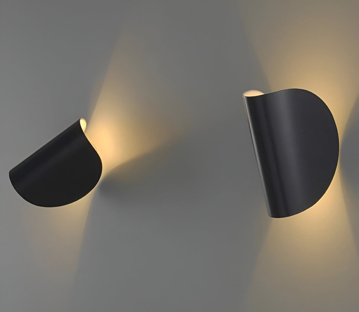 Hjemix | Twist Vegglampe - Rotérbar Metall Vegglampe - Kurve Veggsconce