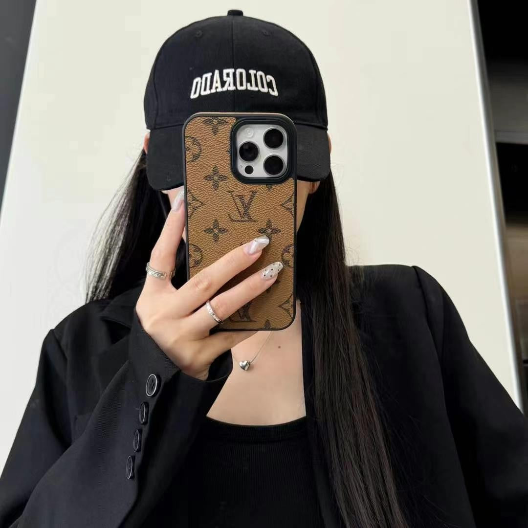 Hjemix | Luksuriøs merkevare designer lærveske for iPhone