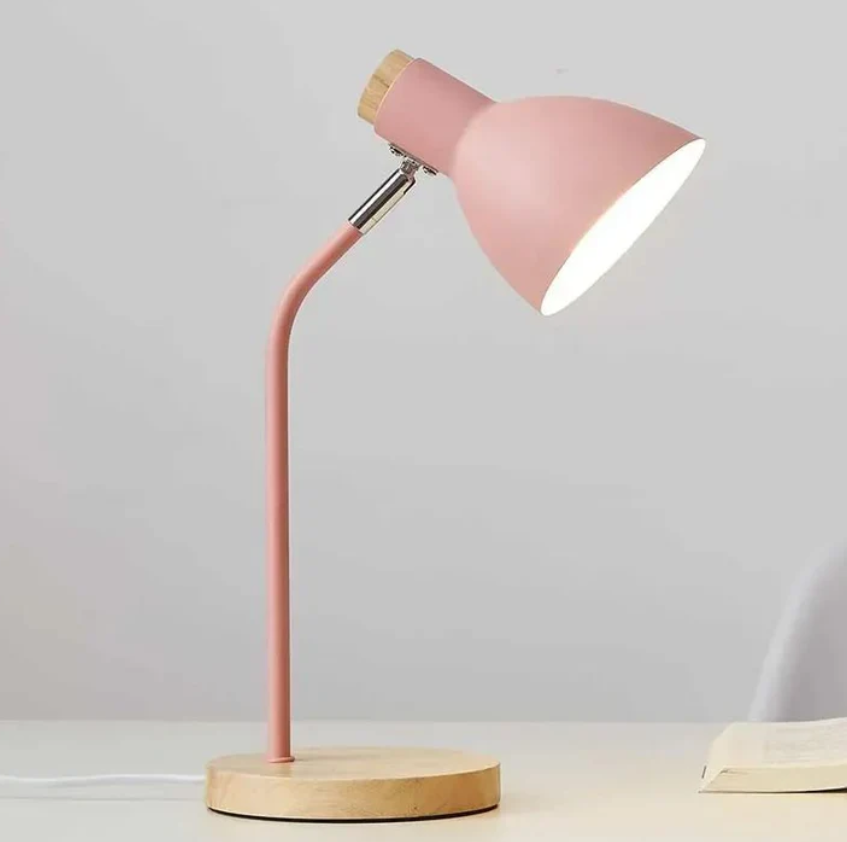Hjemix | å sette på i tre og farget metall - Designbelysning for kontor og interiør