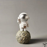 Hjemix | Meteor Astronaut Figurine