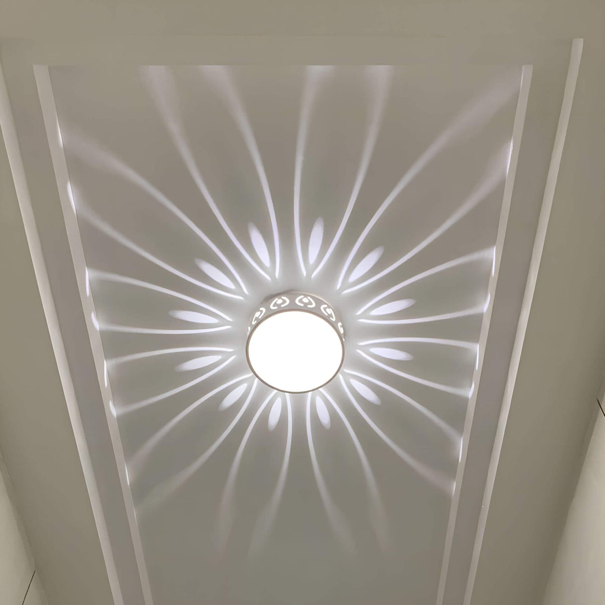 Hjemix | Moderne LED taklampe - for inngang, gang og balkong