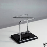Hjemix | Newton's Pendulum Form Z