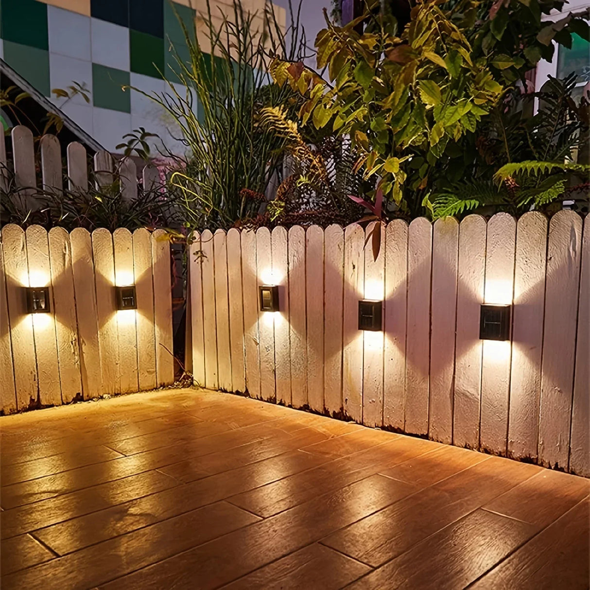 Hjemix | LUMIX | New Solar Wall Lighting for Outdoors | Vanntett LED solcellelampe for ambient hagebelysning