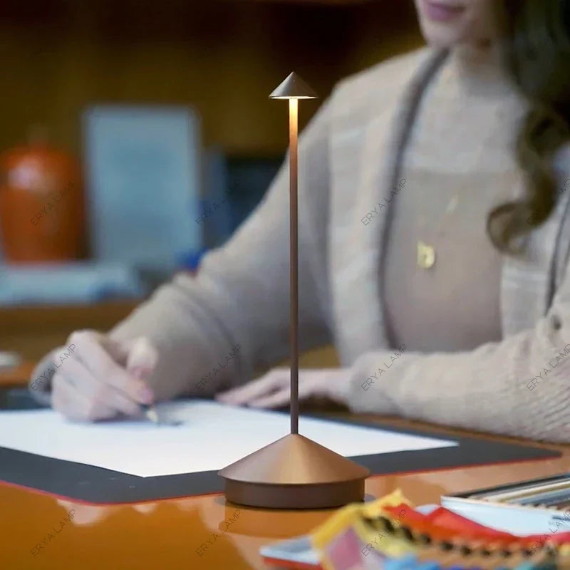 Hjemix | Oppladbar Bordlampe Kreativ Spisestue Berøring Led Pina pro Bordlampe Hotell Bar Kaffe Skrivebordslampe Dekorativ Skrivebordslampe
