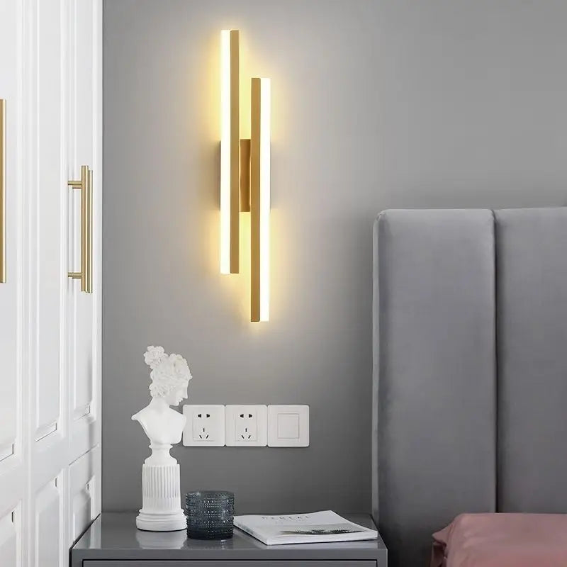 Hjemix | Moderne LED Vegglampe: Svart/Gull Akryl Romdekorasjonslys