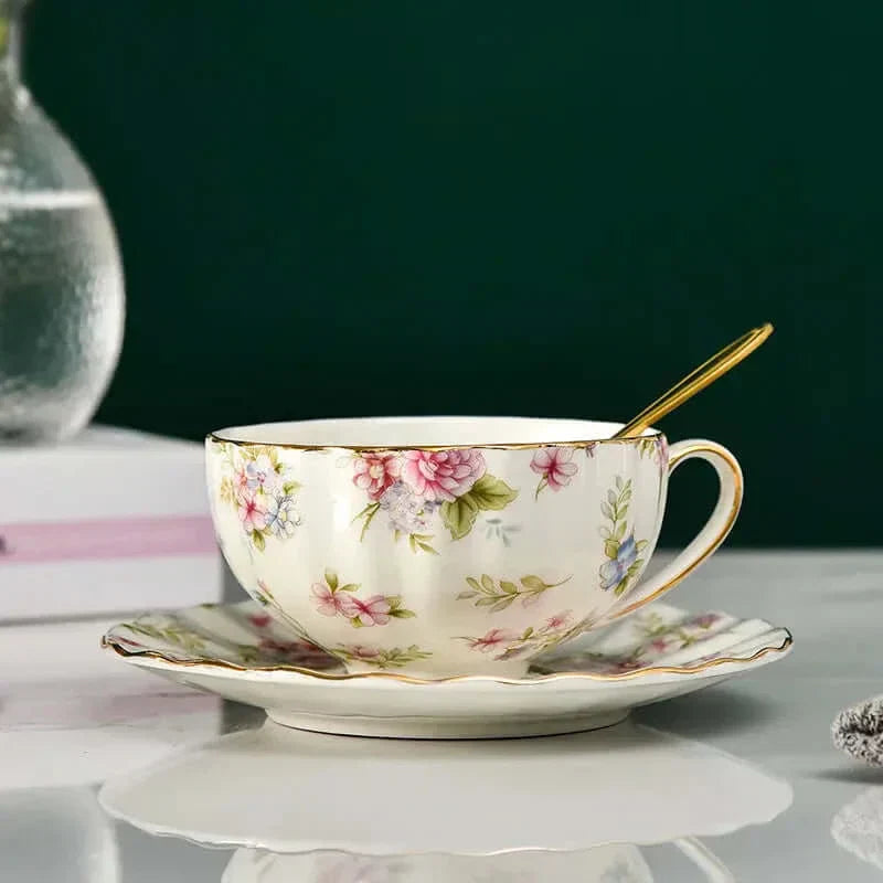 Hjemix | Elegant Bone China Porcelain Coffee Cup - Luksuriøs og Unik Design