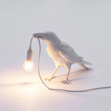 Hjemix | Moderne Lucky Bird Bordlampe – Kreativ Resin Dyre Design for Soverom og Stue