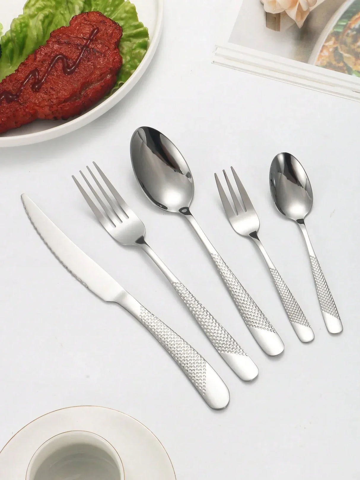 Hjemix | Høyverdig rustfritt stål sølv stjerne diamant bestikksett - Inkluderer kniv, gaffel, skje og dessertgaffel & skje - 6-delt/30-delt alternativer