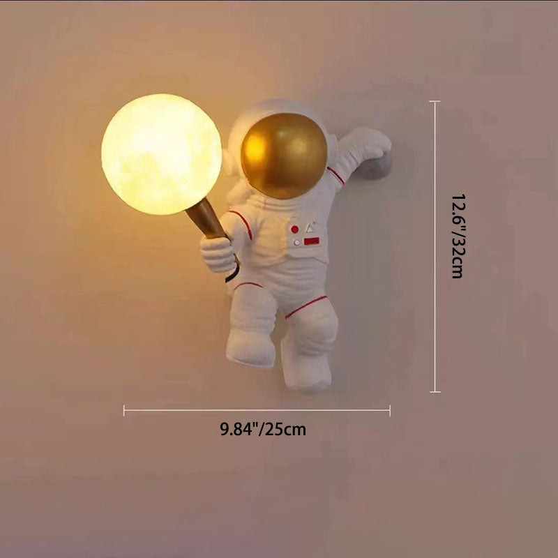 Hjemix | CosmoBuddy Astronaut Vegglampe | Kreativ Design | Harpiks & ABS | LED Soveromslampe