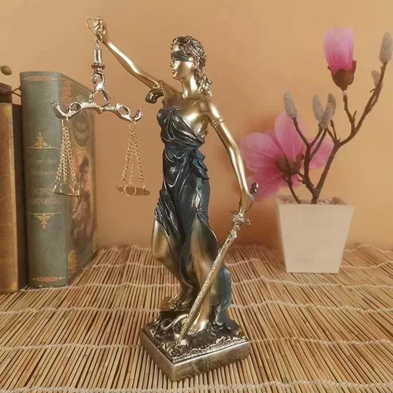 Hjemix | ERMAKOVA europeisk antikk bronse gresk gudinne av rettferdighet statue Fair Angels harpiks skulptur ornamenter skrivebord hjemmeinnredning gave