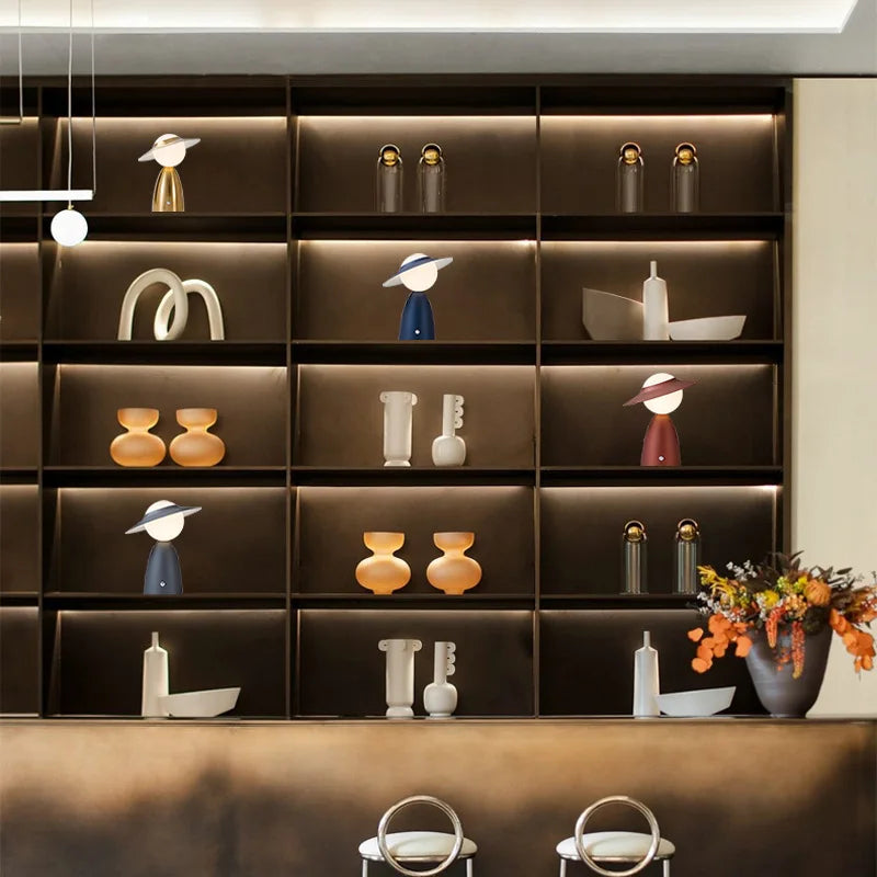 Hjemix | Batteri Bordlampe Mann med Hatt