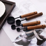 Hjemix | Lyra Målebeger & Skje Sett