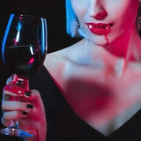 Hjemix | Automatisk Utrekkbare Vampyrtenner