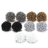 Hjemix | Lys og morsom håndlaget multicolor perle pompom stud øredobber