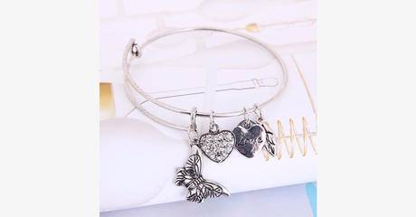 Hjemix | Butterfly Love Charm Bracelet