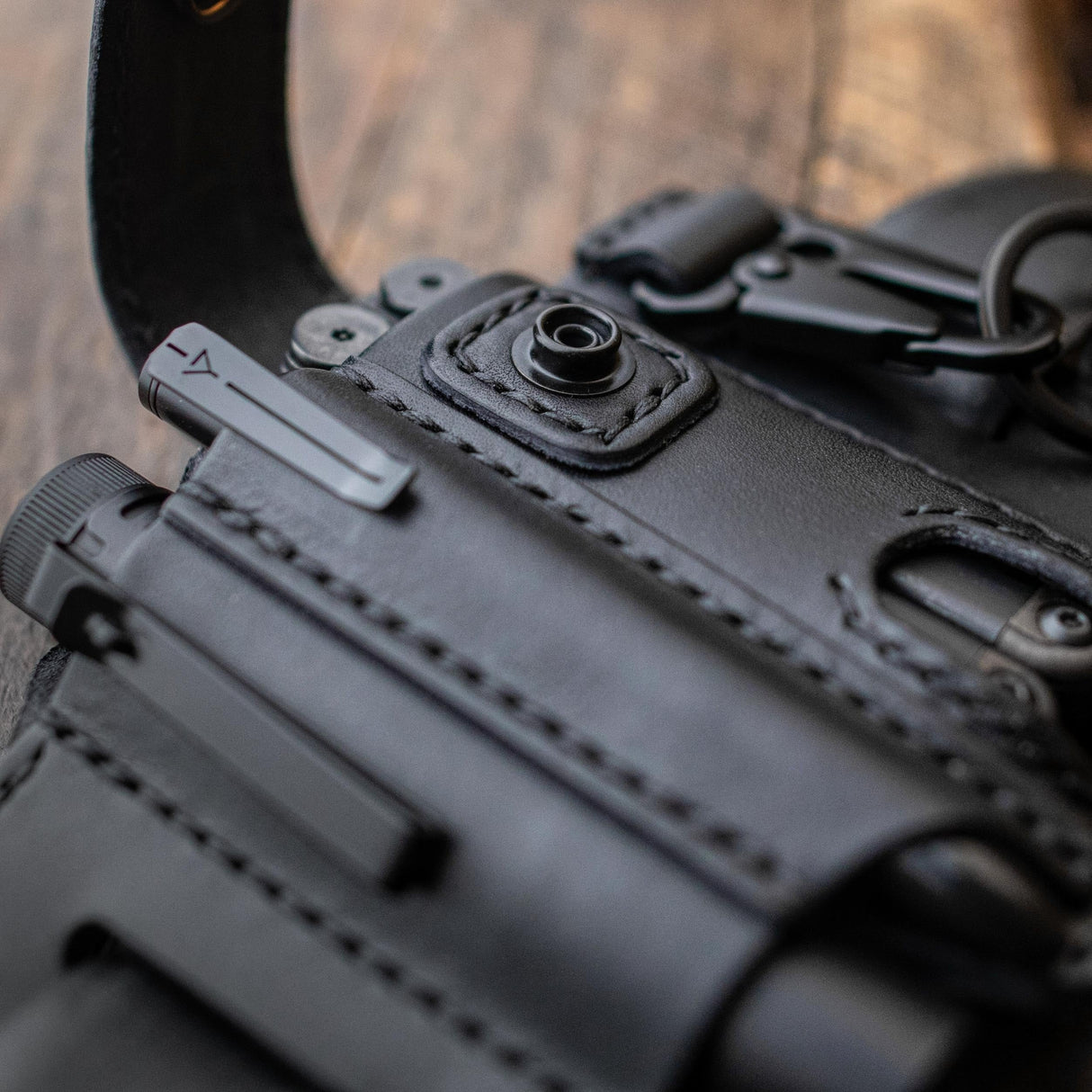 Hjemix | Storfehaut Lær Ugle Spenne Taktisk Multifunksjonell Belte Deksel