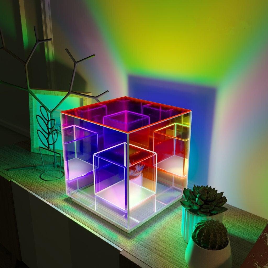 Hjemix | Eternity Rubiks Cube Prism Lampe