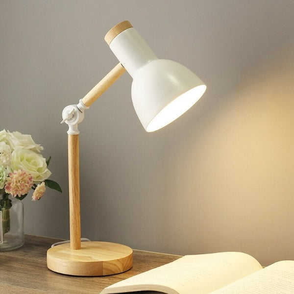 Hjemix | Nordisk LED-skrivebordslampe laget av tre